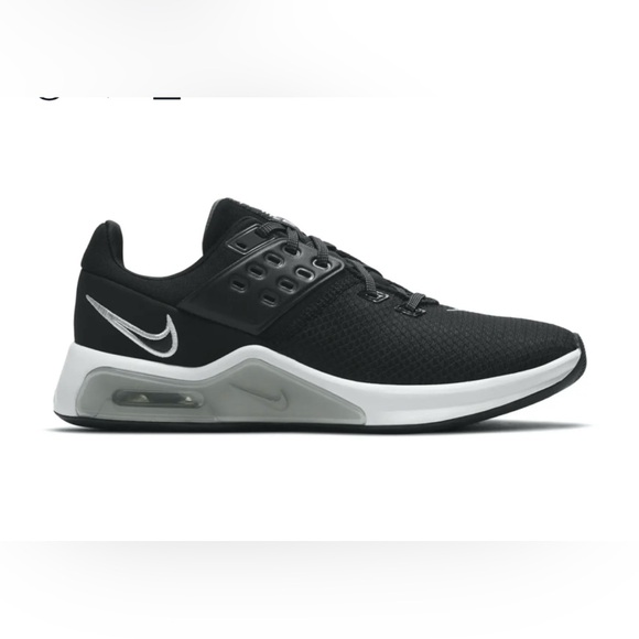 Nike Shoes - Nike air max Bella TR4